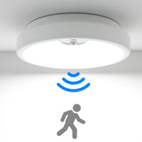 1 x RAW Customer Returns Peasur LED ceiling light with motion detector, battery-operated, 18 cm lamp indoor outdoor, 300LM 6000K stair ceiling light for closet, balcony, storage room, basement, hallway, garage, bathroom, kitchen - RRP €19.67