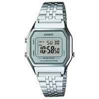 1 x RAW Customer Returns Casio Unisex Quartz Wrist Watch, 28.00mm Case Size with LCD Digital Dial and Silver Metal Bracelet Strap LA680WEA-7EF - RRP €35.62