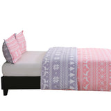 1 x Brand New YEPINS Christmas bed linen 155x220 grey pink snowflakes microfiber Christmas motif duvet cover set 2 pieces - 1 duvet cover 155x220 cm with zipper 1 x 80x80cm pillowcase - RRP €21.19