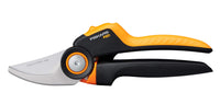 1 x RAW Customer Returns Fiskars Bypass Garden Shears M, X-series PowerGear, P921, With rolling handle, For fresh branches and twigs, Non-stick coating, Stainless steel blades, Length 20.1 cm, Black Orange, 1057173 - RRP €30.18