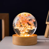 1 x RAW Customer Returns MARZIUS Flower Crystal Ball Night Light, 6cm Glass Ball Night Lamp with Wooden Base Decorations Gifts for Men Women Kids Boys Girls Teens Red Daisy  - RRP €29.99