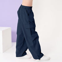 1 x RAW Customer Returns Rolanko Girls Cargo Pants, Loose Cotton Trousers with Elastic Waist and Multiple Pockets for Kids Ages 6-15, Navy, Size 160 - RRP €34.99