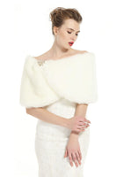 1 x RAW Customer Returns BEAUTELICATE faux fur shawl bolero fur ladies for women wedding bridal evening bridal shawl bridal stole, ivory, - ivory - size 170CM 36CM - RRP €38.99