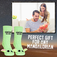 1 x RAW Customer Returns Disney The Mandalorian Cuddly Socks Men Fluffy Cabin Socks Men with Knobs Baby Yoda Green  - RRP €19.0