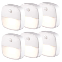 1 x RAW Customer Returns XVZ LED night light with motion detector, pack of 6 night lights, motion detectors with battery, self-adhesive stair lights, closet lighting for hallways, bedrooms, orientation light warm white  - RRP €24.99