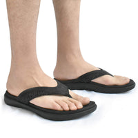 1 x RAW Customer Returns ONCAI Men s Flip Flops Summer Sport Shower Swimming Pool Beach Men s Toe Separator Sandals Bathing Shoes With Orthopedic Arch Support Rubber Footbed Black Size 42 - RRP €27.99