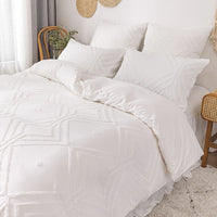 1 x RAW Customer Returns Freyamy bed linen 155x220 cm white tufted embroidery Bohemian bedding set geometric boho chic modern microfiber duvet cover with zipper and 1 pillowcase 80x80cm  - RRP €44.33