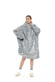 1 x RAW Customer Returns iyoimono Hoodie Blanket for Women Flannel Fleece Pullover Sweatshirt Blanket Fluffy Sherpa TV Blanket with Sleeves Oversized Hooded Pullover Blanket One Size Gray White Stars  - RRP €30.02