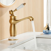 1 x RAW Customer Returns Maynosi Bathroom Sink Faucets, Retro Bathroom Sink Faucet, Vintage Ceramic Single Handle Bathroom Sink Faucet, Victorian Style, Include Hoses, Brass Antique Brass  - RRP €42.28