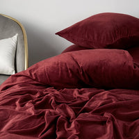 1 x RAW Customer Returns Omela Warm Fleece Winter Bed Linen 220x240 Burgundy Cashmere Touch Plush Duvet Cover with Pillowcase 80x80 cm 3 Pieces Fluffy Coral Fleece Microfiber Winter Bedding Set Zipper - RRP €53.34