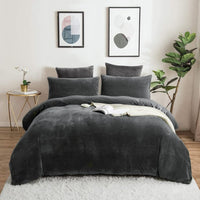 1 x RAW Customer Returns Lanqinglv Plush Bed Linen 200 x 200 cm Dark Gray Beaver Warm Winter Flannel Fleece Winter Bed Linen Fluffy Blanket Cover Cashmere Touch Duvet Cover with Zip and 2 Pillowcases 80 x 80 cm - RRP €39.31