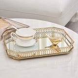 1 x RAW Customer Returns NUPTIO Metal Mirrored Ornate Decorative Tray, Candle Holder, 35.5cm Length Snake Cupcake Tray, Table Tray, Fruit Bowls, Cosmetic Jewelry Organizer, Multifunctional Bowl, Gold, Rectangle - RRP €34.98