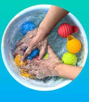 2 x Brand New MHMondawn 12 Pack 6 Colors, Honeycomb Style, Reusable Water Bombs Self-Closing, Quick-Fill Silicone Splash Balls for Kids Adults, Outdoor Summer Fun Water Toys for Party - RRP €38.4