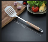 1 x Brand New Spatula with slots, kitchen helper slotted turner made of 304 stainless steel with ergonomic wooden handle for kitchens. - RRP €12.9