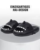 1 x RAW Customer Returns SAGUARO Shark Slippers Women Men Soft Comfortable Shark Slippers Summer Shark Slides Home Non-Slip Swimming Pool Beach Shark Slippers Original Clouds Bath Slippers Pillow Slippers Black 42 43 - RRP €23.99