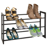 1 x RAW Customer Returns mDesign Telescopic Shoe Rack - Metal Shoe Rack Extendable to 31 with Three Levels - Space Saving Alternative to Shoe Cabinet - Black - RRP €31.24