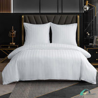 1 x RAW Customer Returns Amolavet Hotel Bed Linen 200x200 Cotton White 3-piece Set Bed Linen 200x200 Mako Satin Cotton Damask Stripes White with Zipper for Summer - RRP €55.45