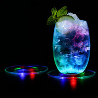 1 x RAW Customer Returns MEDOYOH Set of 6 Colorful LED Coasters Glowing for Drinks, ON Off Button Drinks Coaster Set, Waterproof Coasters Acrylic Round for Glasses Bottles Parties Weddings Bar Christmas Pub - RRP €23.18