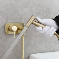 1 x RAW Customer Returns Tecmolog Stainless Steel Bidet Hand Shower Set Concealed Shower Toilet Cold and Hot Water Bidet Hand Shower with Shower Hose 1.5M, Brushed Gold, WS024J2F2 - RRP €79.56