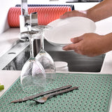 1 x Brand New Amindz silicone drying mat, heat-resistant and non-slip silicone mat with a cleaning brush, dish drying mat for the kitchen green  - RRP €20.82