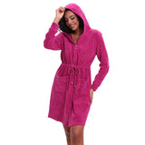 1 x RAW Customer Returns Mnamo Elegant ladies bathrobe with hood and zip made of terry cloth Short and light berry red - RRP €39.49