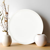 1 x RAW Customer Returns Yvttve decorative tray white round with 3 anti-slip Round serving tray white design decorative plate and decorative tray made of metal for Advent wreath plate 30 cm, white  - RRP €19.99