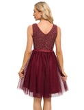 1 x RAW Customer Returns Meetjen Ball Gowns Short Women Evening Dresses Tulle Sequin Dress V-Neck Cocktail Dress A Line Formal Dress Burgundy M - RRP €55.45