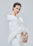 1 x RAW Customer Returns BEAUTELICATE Women s Faux Fur Wrap Stole Elegant Shawl Scarf for Winter Wedding Ceremony Bride Bridesmaid Ivory, One Size  - RRP €49.4