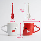 1 x RAW Customer Returns THE TWIDDLERS Kissing Cup Set, Coffee Cups with Spoons Gift Box - Newlyweds Husband Wife Boyfriend Girlfriend Couples - Funny Gift for Valentine s Day - RRP €17.95