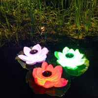 1 x RAW Customer Returns OSALADI Solar Powered Lotus Lantern Floating Flowers Solar Lights Lotus Flower Artificial Water Lilies Waterproof Solar Lotus Blossom Lotus Leaf Light for Pool Pond Garden Decoration - RRP €17.71