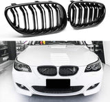 1 x RAW Customer Returns YIUBCZOQI E60 Kidneys Black, Radiator Grille suitable for BMW 5 Series E60 E61 M5 2003-2009 E60 E61 Grill Kidneys Double Slats Glossy Black - RRP €38.3