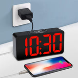 1 x RAW Customer Returns Eachui LED digital alarm clock with USB charging port, large digit display, brightness and volume adjustable, snooze, 12 24HR, digital clock mains operated - RRP €20.16