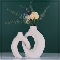 1 x RAW Customer Returns oliruim White Vase with Pampas Grass - Modern Design White Matte Ceramic Vase for Boho Decor, Wedding Table Decoration, Flower Centerpiece Decoration, Table Decoration for Living Room and Bedroom White  - RRP €37.26