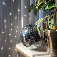 1 x RAW Customer Returns 9 pieces silver 10 cm mirror disco ball, hanging disco light, glitter ball, silver disco ball, Christmas tree wedding, home birthday party decoration - RRP €20.99