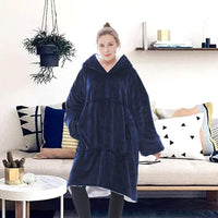 1 x Brand New Qucover Oversized Sherpa Hoodie Sweatshirt Black Blue TV Blanket Soft Warm Giant Hood with Front Pocket Portable Cuddly Blanket with Sleeves for TV Television Party Holiday - RRP €20.4