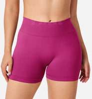 1 x RAW Customer Returns Yiifit Sport Shorts Women V Back 3.5 Scrunch Butt Gym Shorts High Waist Crossback Leggings Sports Pants Short for Summer Fitness Workout Pink Medium - RRP €19.24