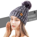 1 x RAW Customer Returns REDESS Women s Winter Bobble Beanie Hat with Warm Fleece Lined, Thick Slouchy Snow Knit Skull Ski Cap - RRP €19.99