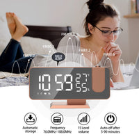 1 x RAW Customer Returns Alarm clock with projection radio alarm clock Digital projection alarm clock with USB port, 7.5 inch mirror LED display, snooze dual alarm, FM radio, 4 display brightness with automatic dimming function - RRP €29.53