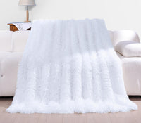 1 x RAW Customer Returns KANKAEU Cuddly Blanket Fluffy 160 200 cm, Super Soft Warm Blanket, Pure White Cuddly Blanket, High-Quality Blanket, Fleece Blanket, Sofa Blanket, Bedspreads, Couch Blanket - RRP €30.24