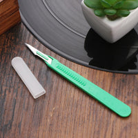 1 x RAW Customer Returns UKCOCO 10Pcs Disposable Plastic Surgical Scalpel Knife Multi-function Carving Knife Tools Scrapbooking Craft SS-1  - RRP €14.0