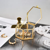 1 x RAW Customer Returns Feyarl ring box ring box glass jewelry boxes geometric storage rings earrings necklaces for living room wedding Mother s Day gift decorative box 8 x 7 x 4.5 cm gold  - RRP €16.99