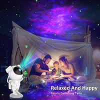 1 x RAW Customer Returns Etlephe Projector for Galaxy Astronaut Starry Sky Night Light, Star Projector with Nebula, Timer and Remote Control, Star Lamp for Bedroom - RRP €31.46