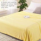 1 x RAW Customer Returns Luxear cooling summer blanket 150x200cm, thin light cooling blanket made of Japanese Arc-Chill Q-Max 0.4 cooling fiber 100 bamboo fiber, living blanket sofa blanket travel blanket couch blanket - RRP €39.66