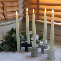 1 x RAW Customer Returns Rhytsing 6 flameless LED taper candles, table candles, natural wax color with timer function, height 29cm each, candlestick candles with warm white light, 2 remote controls included - RRP €27.99