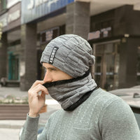 1 x Brand New Winter Beanie Hat with Scarf and Touchscreen Gloves, 3 in 1 Winter Knitted Thermal Set, with Fleece Lining, Cozy, Unisex for Men and Women Light Grey  - RRP €16.13