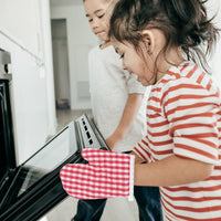 3 x Brand New Cabilock Heat Resistant Kitchen Gloves for Children, Children, 2 Pieces - RRP €68.4