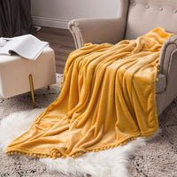 1 x RAW Customer Returns MIULEE Cuddly Blanket Fleece Blanket Flannel Blanket With Pompoms Solid Color Living Blankets Couch Blanket Fluffy Throw Microfiber Bedspread Sofa Blanket Blanket For Bed Sofa Bedroom Office 150x200 cm Yellow - RRP €26.99