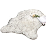 1 x RAW Customer Returns MIULEE Faux Fur Rug Fluffy Soft Warm Modern Floor Mat Sofa Mat Faux Fur Decorative Fur Irregular Bed Rug Wool Longhair Look Cozy 60x90 cm White Grey - RRP €23.32