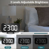 1 x RAW Customer Returns Digital alarm clock with large LED, 6.5 alarm clock without ticking, alarm clock LED clock table clock, clock digital alarm clock with snooze mode, adjustable brightness, 2 USB charging ports-black - RRP €22.18