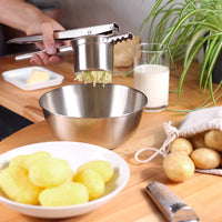 1 x RAW Customer Returns Amazy potato press including 3 sieve inserts and potato bag - dishwasher-safe press made of stainless steel for preparing mashed potatoes, dumplings, gnocchi etc. round, extra long handle  - RRP €19.15